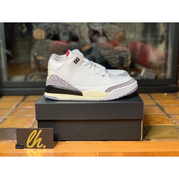 Size 3y Air Jordan 3 Retro “White Cement” Athletic Basketball Sneakers D… - Picture 3 of 9